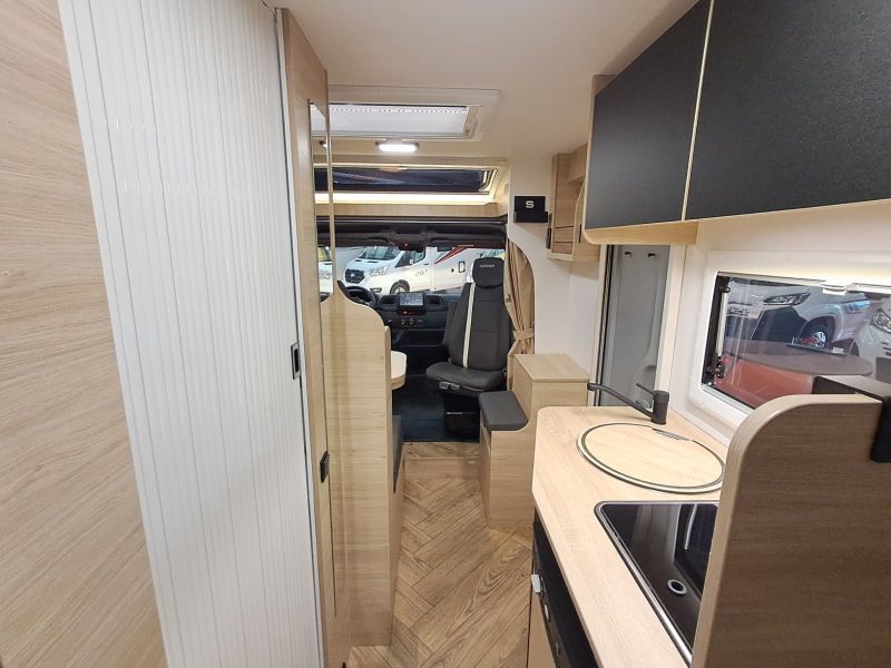 En venta Challenger Challenger Renault Master Slim S194 Etape Edition 145 Last Call Gris 2026 Barcelona foto 18