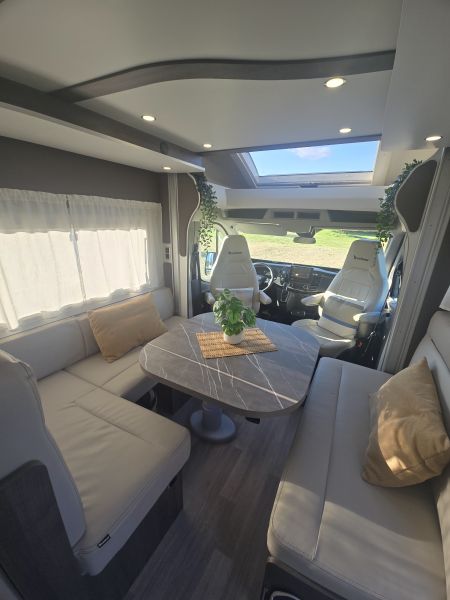 En venta Benimar Tessoro 481 Blanco 2024 Málaga foto 16