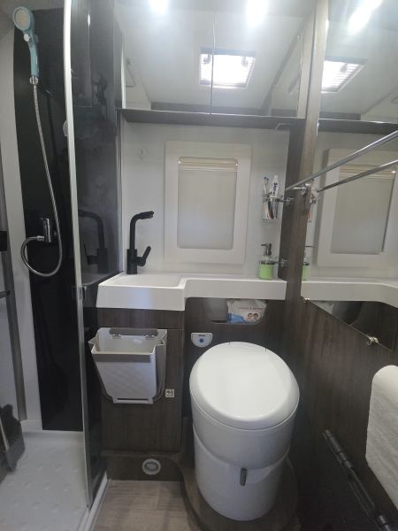 En venta Benimar Tessoro 481 Blanco 2024 Málaga foto 28