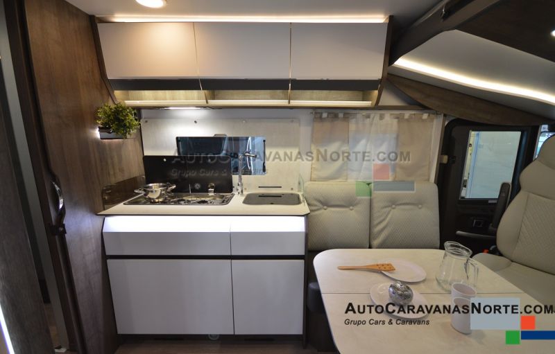 En venta Benimar Amphitryon 997 2021 Integral Blanco 2021 Álava foto 9