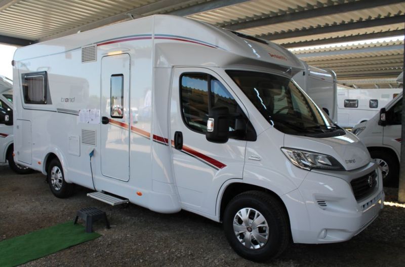 En venta Dethleffs Trend T-6757 DBM  Blanco 2019 Alicante foto 1