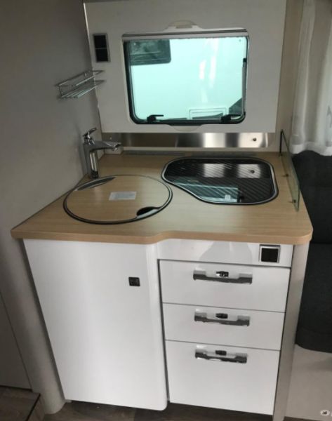 En venta Hymer / Eriba / Hymercar Tramp S 685 Blanco 2021 Asturias foto 3