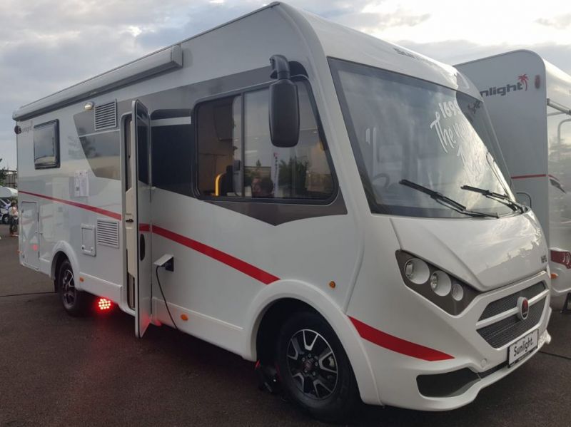 En venta Sunlight I 69 S Blanco 2019 Alicante foto 1