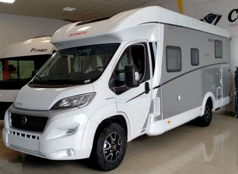 En venta Dethleffs Trend T 7057 DBM 2021 Blanco 2021 Alicante foto 1