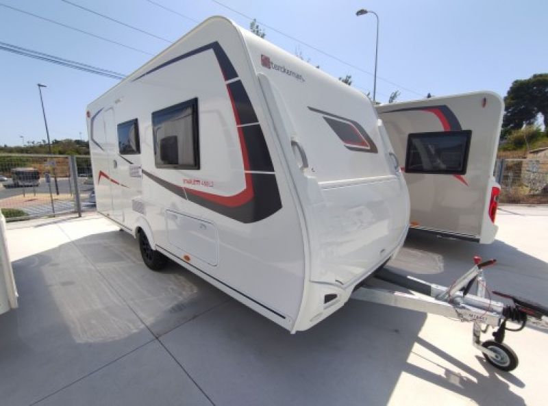 En venta Sterckeman Starlett Comfort 450LJ Blanco Blanco 2021 Málaga foto 1