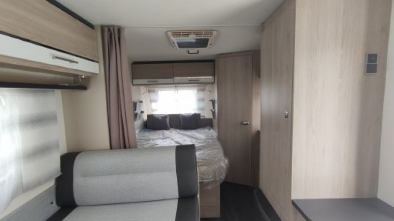 En venta Sterckeman Starlett Comfort 400 CP 2021 Blanco 2021 Málaga foto 3