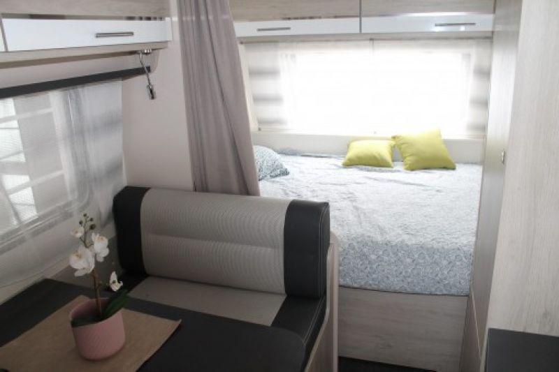 En venta Sterckeman Starlett Comfort 420CP Blanco Nuevo Blanco 2021 Málaga foto 2