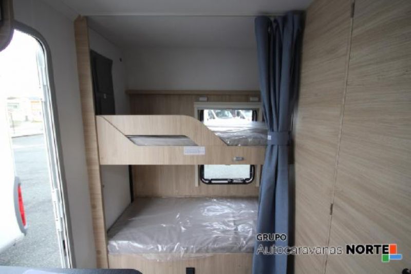 En venta Caravelair Alba 486 Style Nueva Blanco 2021 Álava foto 4