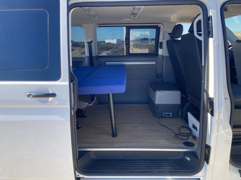 En venta Volkswagen VW-T6 6.1 Caravelle - AUT Camper 18″ Blanco 2020 Alicante foto 4