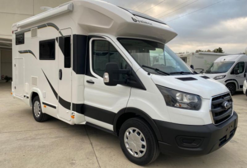 En venta Benimar Tessoro 440UP Nueva Blanco 2021 Navarra foto 1