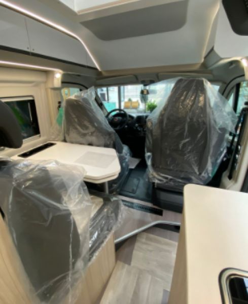 En venta Adria Twin Plus 540SP Nuevo Blanco 2021 Navarra foto 2