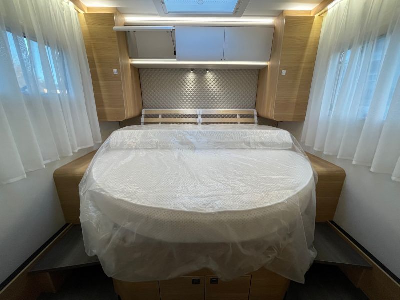 En venta Adria Matrix Plus 670 DC 2022 Blanco 2022 Pontevedra foto 4