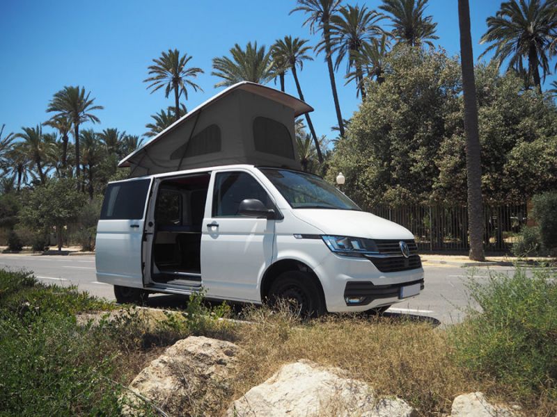 En venta Volkswagen T6.1 Base Autonomo 110cv 2021 Alicante foto 1