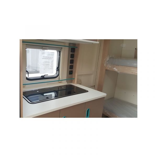 En venta Adria 400 DK 2019 Blanco 2019 Barcelona foto 7