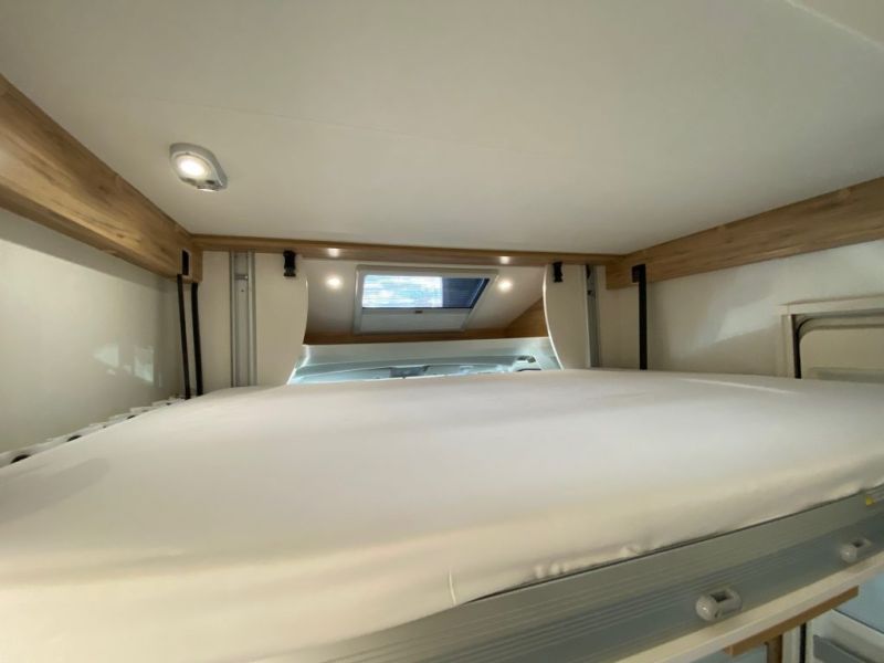 En venta Pilote 746FC Exclusive Edition modelo 2023 Blanco 2023 Asturias foto 4