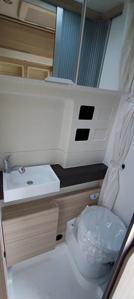 En venta Dreamer CAMPER FIVE 5 PLAZAS **EN STOCK** Blanco 2023 Guipúzcoa foto 6
