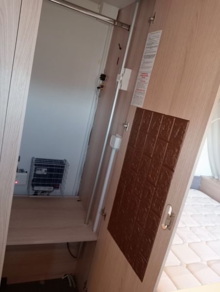 En venta Adria AVIVA 370 DD Blanco 2021 Madrid foto 9