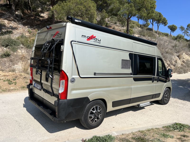 En venta Carthago Malibu Van 600 DB Amarillo 2019 Barcelona foto 3