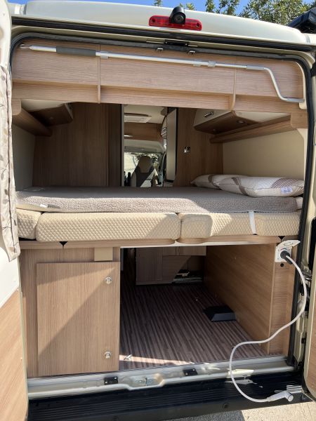 En venta Carthago Malibu Van 600 DB Amarillo 2019 Barcelona foto 8