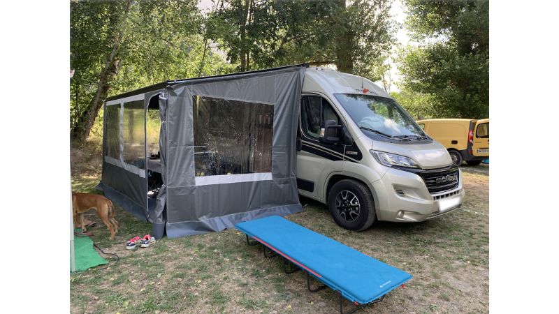 En venta Carthago Malibu Van 600 DB Amarillo 2019 Barcelona foto 9