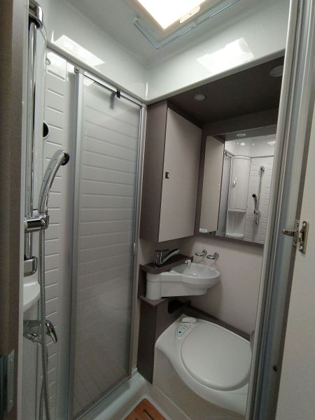 En venta Etrusco T5900 FB **ULTIMA UNIDAD 2022** Blanco 2022 Guipúzcoa foto 10