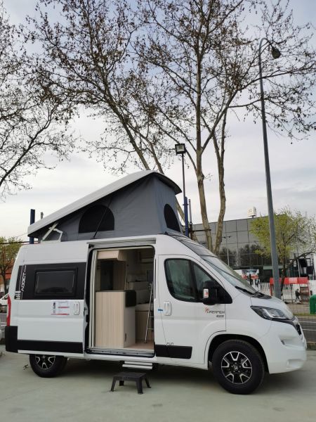 En venta Dreamer D43 UP 2023 Nueva Blanco 2023 Madrid foto 1