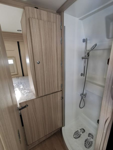 En venta Dreamer D55 Up White Addict 2023 Nueva Blanco 2023 Madrid foto 4
