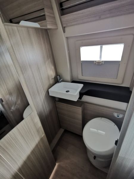 En venta Dreamer D55 Up White Addict 2023 Nueva Blanco 2023 Madrid foto 5