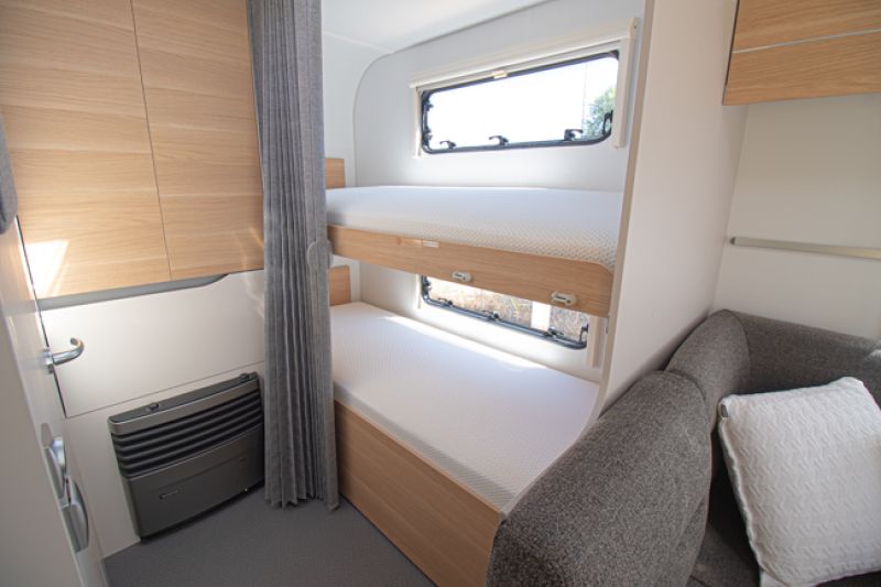 En venta Adria Adora 573 PT Blanco 2023 Madrid foto 16