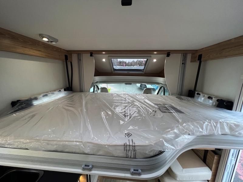 En venta Bavaria-Camp T 726 FC Nuevo Blanco 2023 Guipúzcoa foto 4