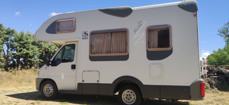 En venta Knaus Sun Traveller 504 Blanco 2002 Ávila foto 1