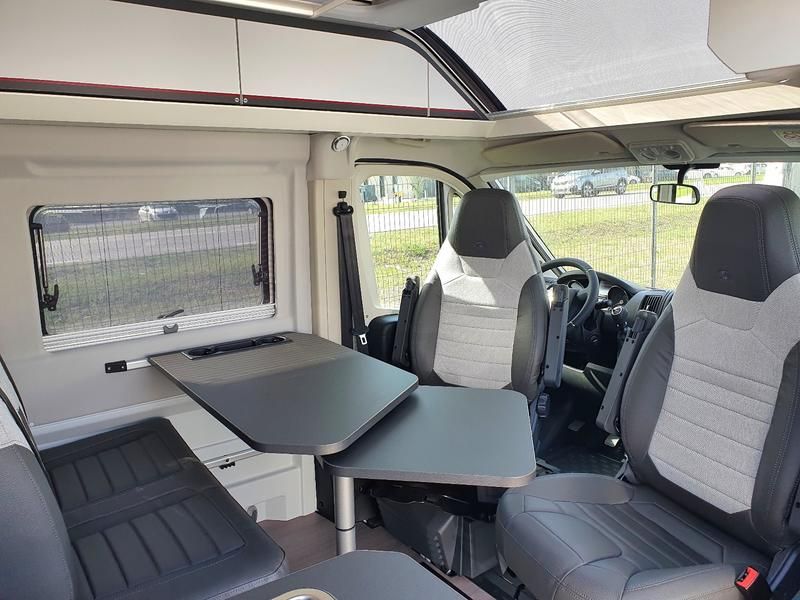 En venta Adria TWIN SPORTS 640SGX **ULTIMA UNIDAD** Blanco 2023 Guipúzcoa foto 3