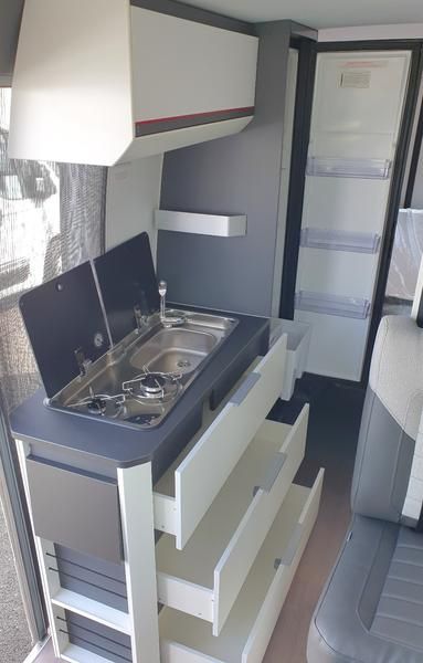 En venta Adria TWIN SPORTS 640SGX **ULTIMA UNIDAD** Blanco 2023 Guipúzcoa foto 5