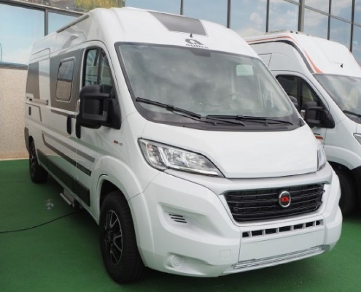 En venta Adria Twin Plus 600 SPB Blanco 2021 Barcelona foto 1