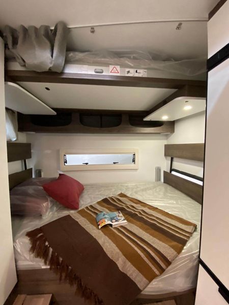 En venta Benimar Amphitryon A940 Nueva 2023 Navarra foto 4