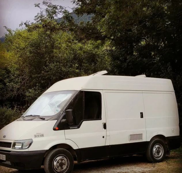 En venta Ford TRANSIT Blanco 2001 Barcelona foto 1