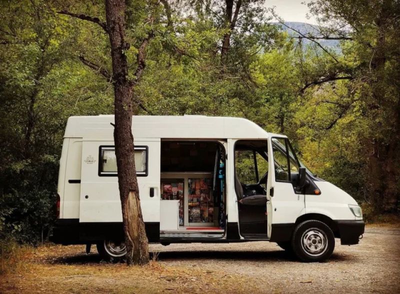 En venta Ford TRANSIT Blanco 2001 Barcelona foto 2
