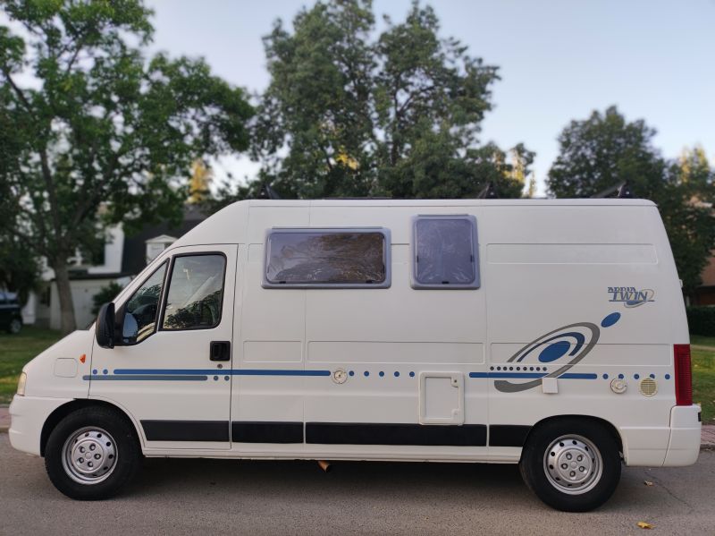 En venta Adria Fiat Ducato 2.8JTD MAXI ADRIA TWIN Blanco 2006 Madrid foto 15