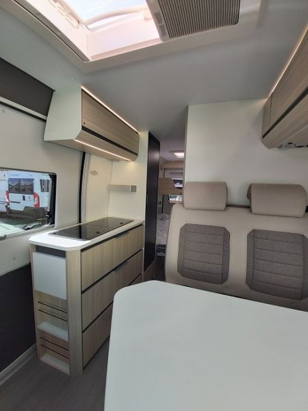 En venta Adria Twin Axess 600 SP Family 2021 Blanco 2021 Barcelona foto 3