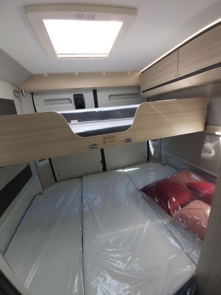 En venta Adria Twin Axess 600 SP Family 2021 Blanco 2021 Barcelona foto 6