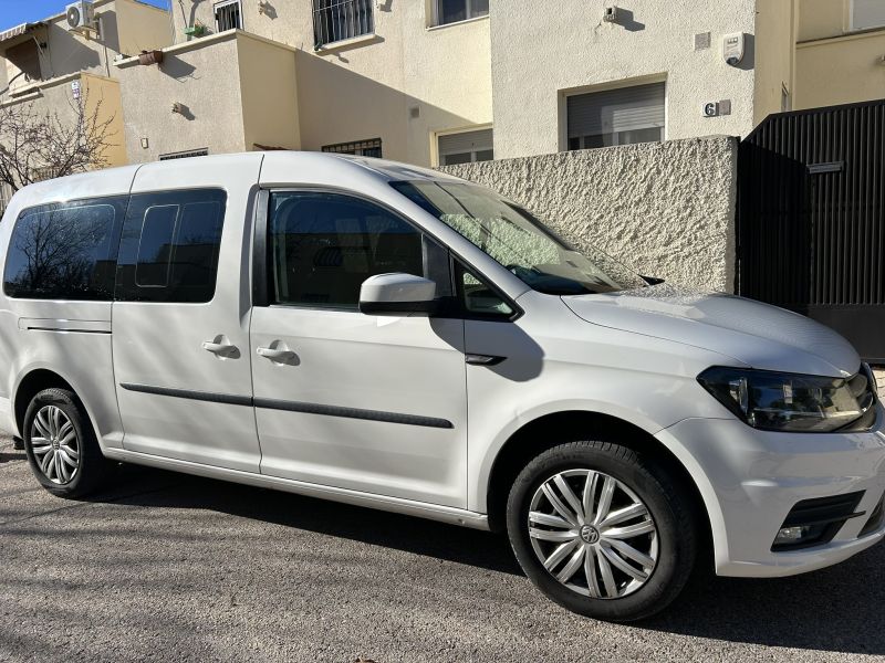 En venta Volkswagen Caddy Maxi Blanco 2016 Madrid foto 2