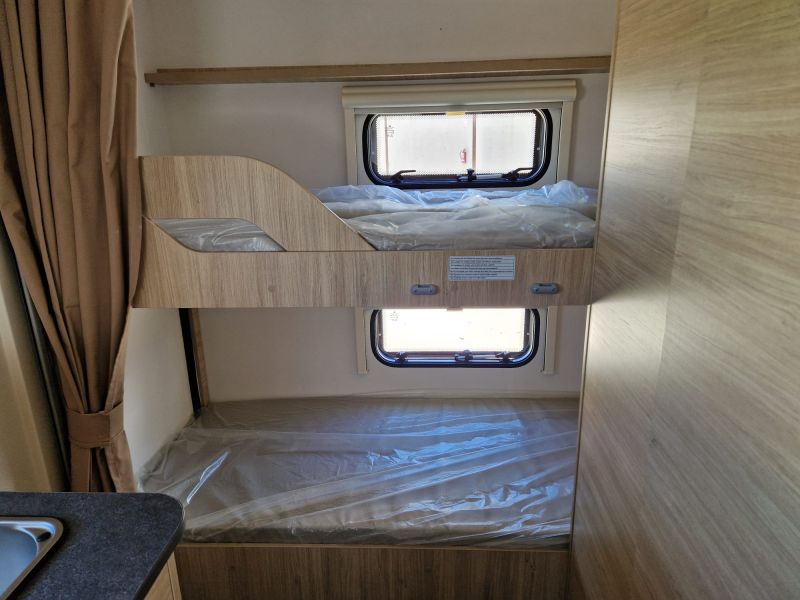 En venta Caravelair Alba 366. Caravana 750kg  2024 Madrid foto 7