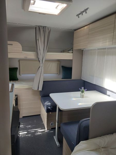 En venta Adria Caravana Adria Altea 472 PK (2021) FULL EQUIP. Reestreno Blanco 2021 Barcelona foto 9