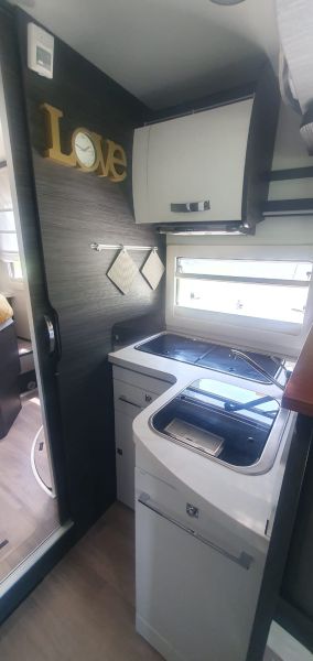 En venta Benimar MILEO 296 DESIGN Blanco 2022 Las Palmas foto 7