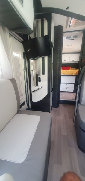 En venta Benimar MILEO 296 DESIGN Blanco 2022 Las Palmas foto 11