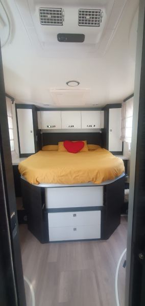 En venta Benimar MILEO 296 DESIGN Blanco 2022 Las Palmas foto 12