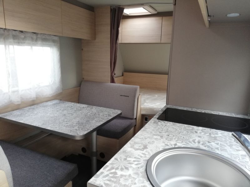 En venta Weinsberg Caracito 470 QDK 2021 Blanco 2021 Murcia foto 2