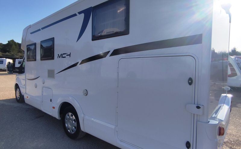 En venta McLouis MC4 273 CAMAS GEMELAS  Blanco 2022 Barcelona foto 4