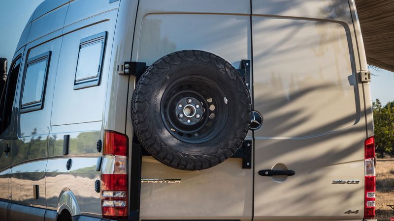 En venta Mercedes-Benz Sprinter 4x4 Oryx Gris 2021 Sevilla foto 5