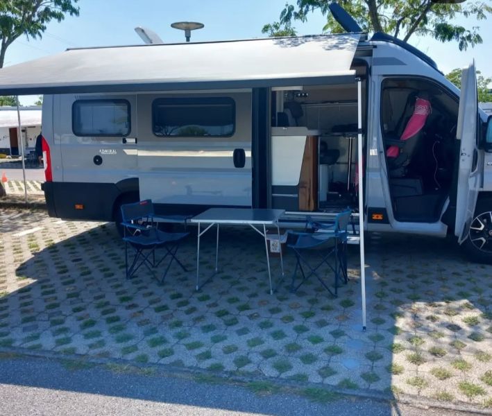 En venta Mobilvetta Almirall 650,  Gris 2022 Valencia foto 4